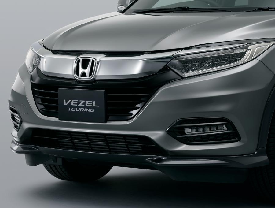 Детали экстерьера Honda Vezel Touring 2019 года  (JP) (фото 6 из 16)